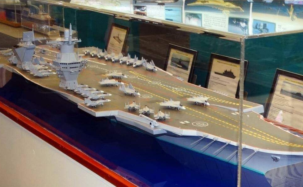 #舰载机#东方大国8万吨核航母模型现身，隐身机成主力，西方感叹已无法阻挡