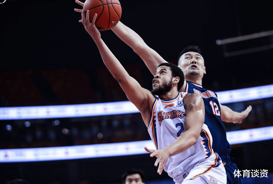 杜锋|13分钟5次出手！广东老将30岁还被杜锋骂，你真把自己当易建联了？