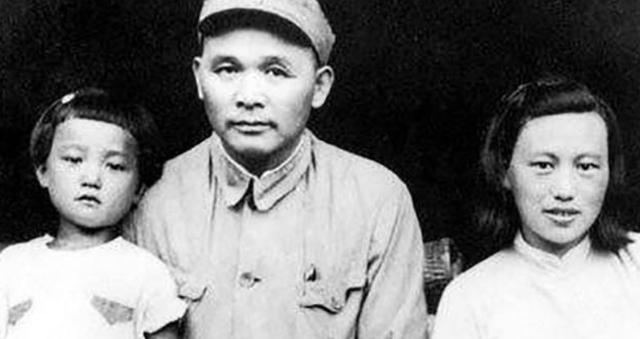 徐海东|她是开国大将的女儿,想让父亲帮忙找工作被拒,当了一辈子农民