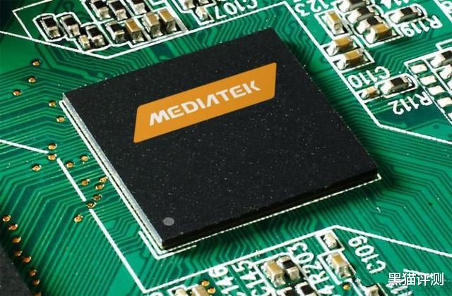 红米手机|低端手机要变天？Redmi9上手：根本不是老人机，这是小米6 Max