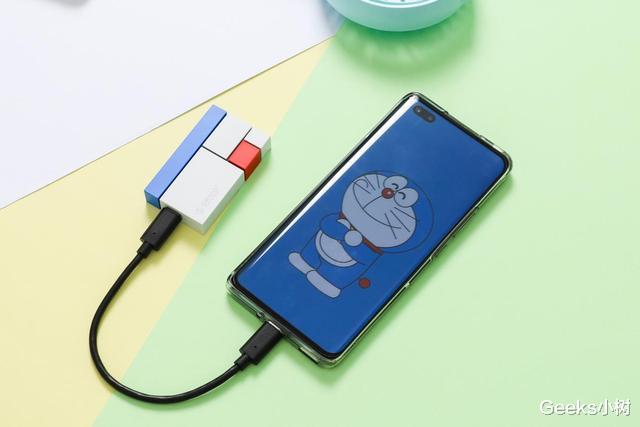 微软|将数据装进口袋随身携带?Orico“光影维度”移动固态硬盘评测