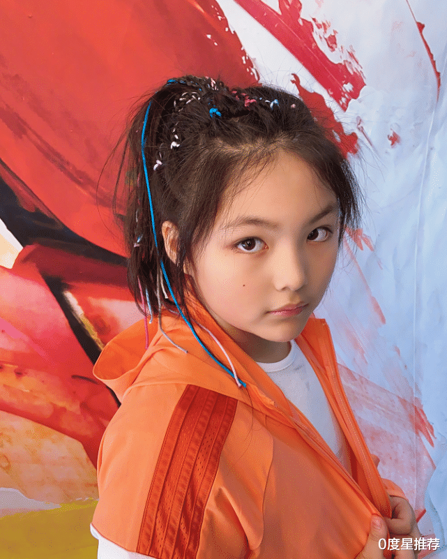 王诗龄|王诗龄“开挂式”！11岁终于减肥成功，颇具李湘当年风范