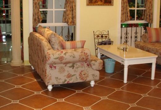 |瓷砖该干铺还是湿铺？当初没听劝，入住后才知被坑惨