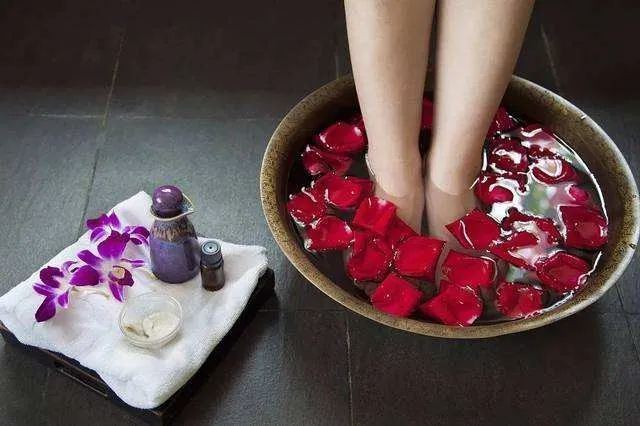 血糖|耗损阳气的事情，男性女性再喜欢也要节制，不然阳气可能离家出走