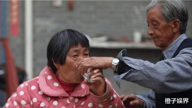 陈冰|她瞒着丈夫参加好声音，台上自称单身，如今30岁爆红身家过亿