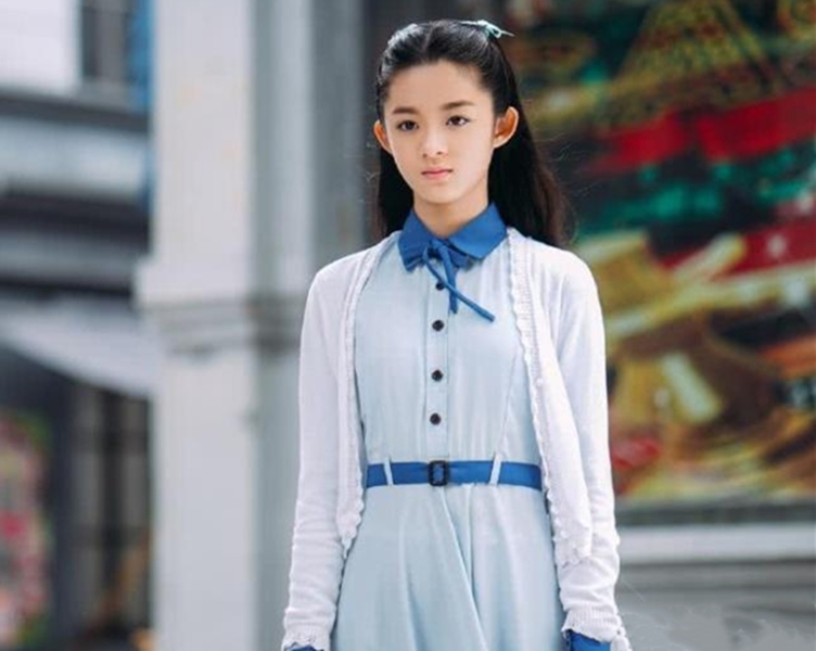 迪丽热巴|唐嫣的接班人是陈钰琪，杨幂的接班人却不是迪丽热巴，竟然是她