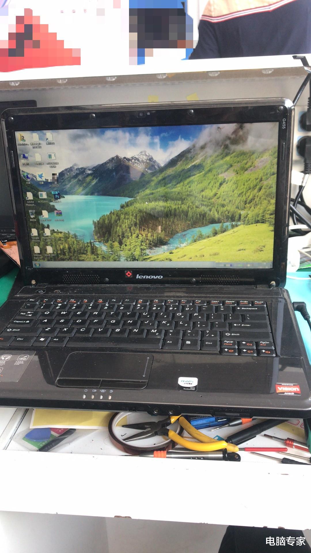 【苹果】我故意把客户电脑摔地上了，我愿意赔偿她，我只能帮她到这里了！