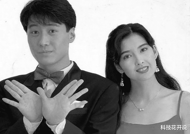 章子怡|无法重拍瞬间：邓丽君给三毛颁奖，挑水的章子怡，光肩膀拍摄的陈凯歌张艺谋