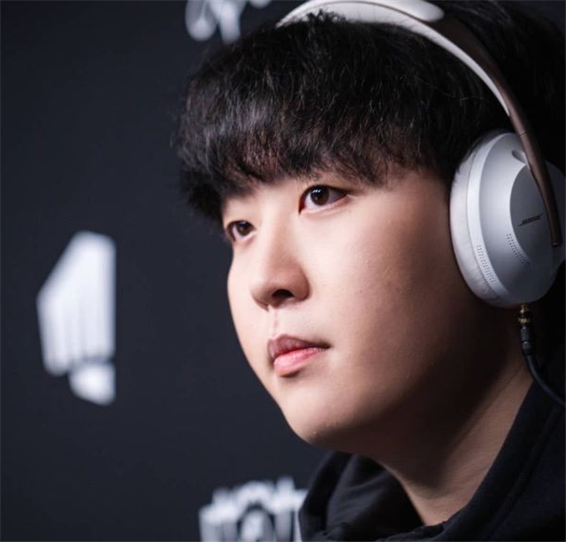 jdg|JDG出线后五位选手诚挚道歉，只有韩援打野开玩笑，让观众怪lvmao