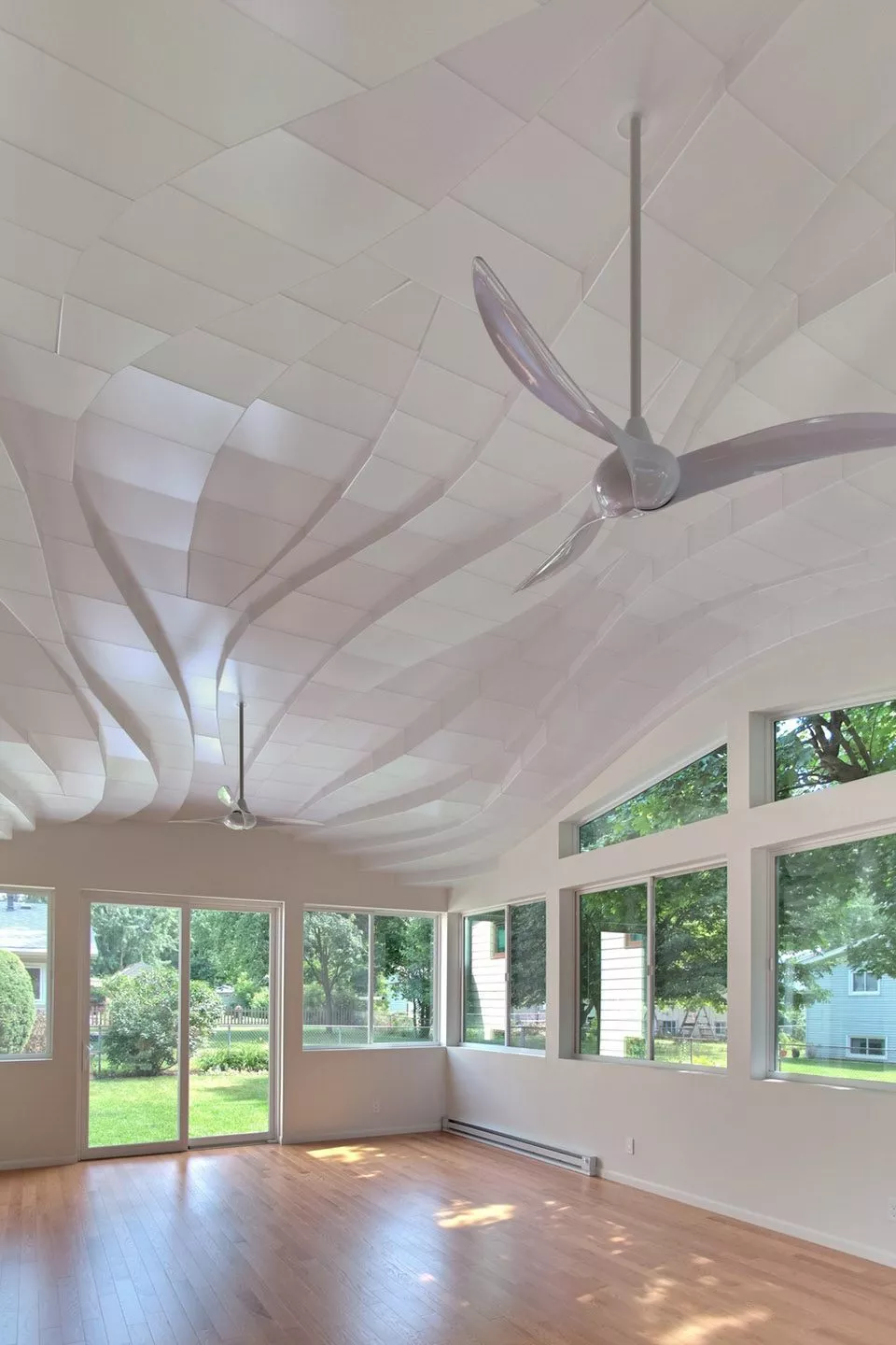 天花照明只会暗藏灯带？敢不敢再有趣一些？