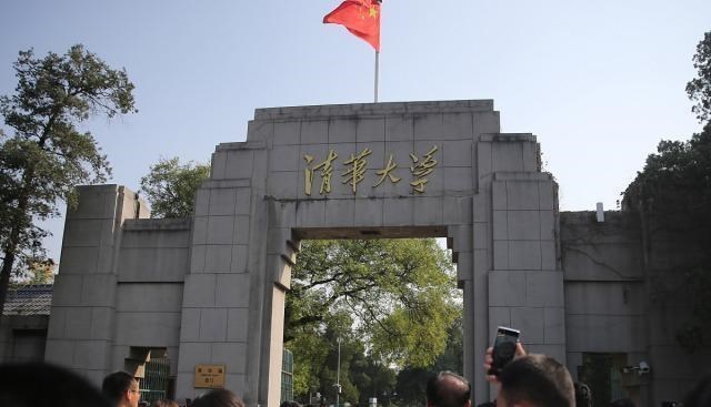 学霸@全国高考“第一状元”，考了749分，只差一分满分，他现状如何了？