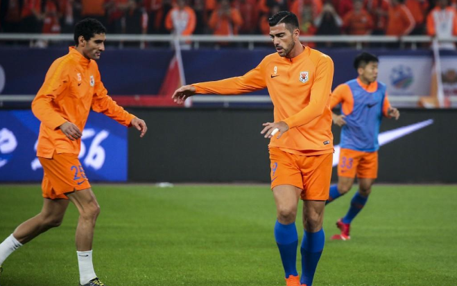 『山东鲁能』留不住了，续约需降薪80%，鲁能王牌高中锋有意重返意乙踢球