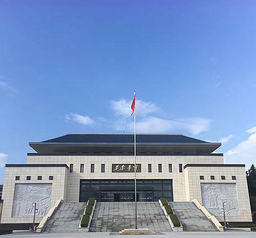 「美颜」1994年，一对失散长达60年的红军夫妻，苦尽甘来再续前缘！