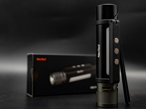 微信|小米有品爆款车载神器，1000流明，续航90h，老司机：要买