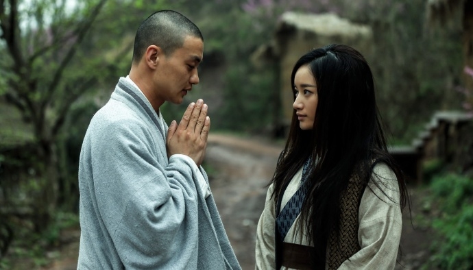 周一围|导演拍戏拍到一半跑路,主演无奈自导自演,不料最后竟获赞无数!