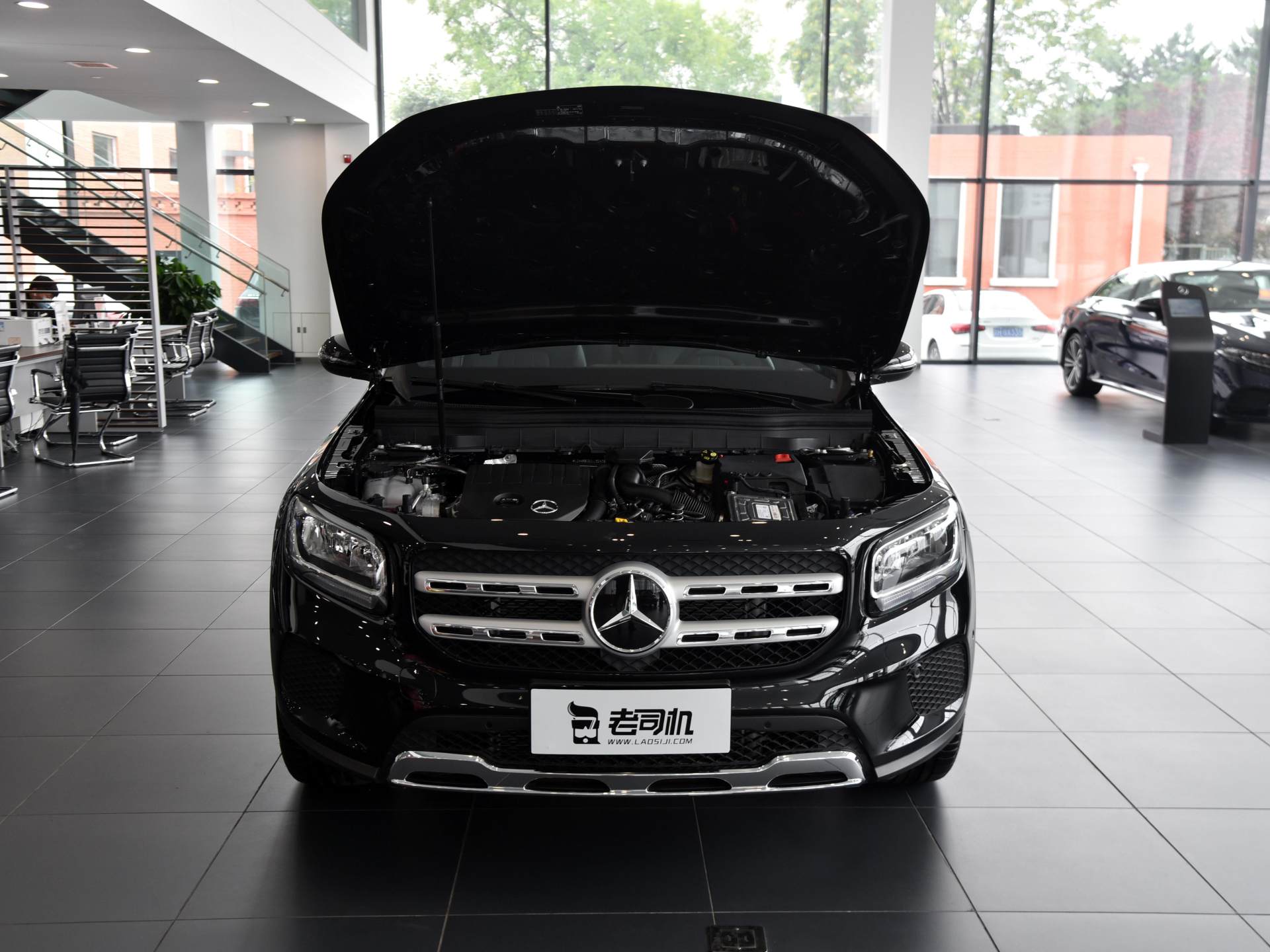 SUV|22万买奔驰SUV？30天卖8179辆，最会玩的还是奔驰