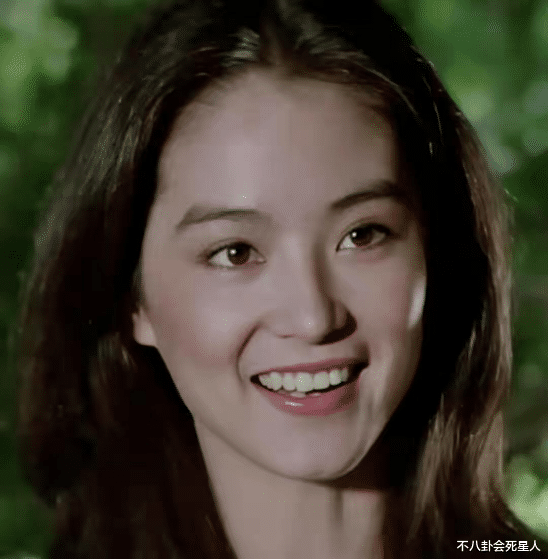 关之琳|港台四美怼脸高清图：关之琳双眼无神还土味，林青霞反而最美