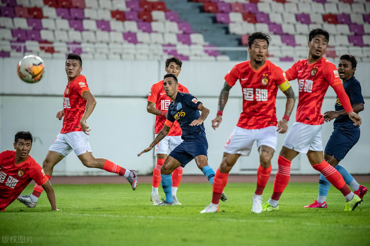 广州恒大|坏消息！恒大本轮比赛还没开打就损兵折将，久违之人或将因此上位
