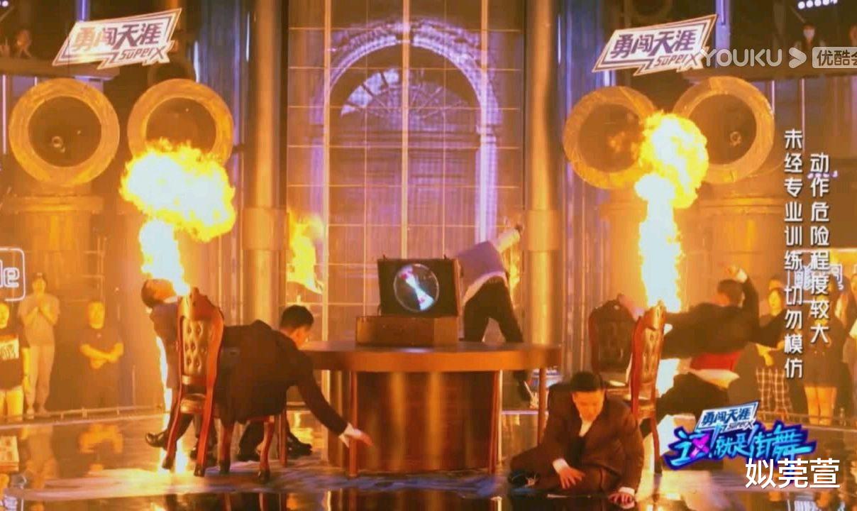 王一博|《这街3》肖杰“炸”伤助钟汉良逆袭，袁弘张歆艺乱入王一博身后