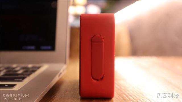 科大讯飞|HH6便携式无线音箱:mini小方砖,居家旅行的格调好物