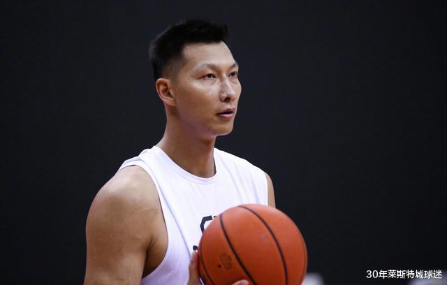 任骏飞|任骏飞差点儿顶到对手要害!前国手直播中急了:换成我就抽你了!