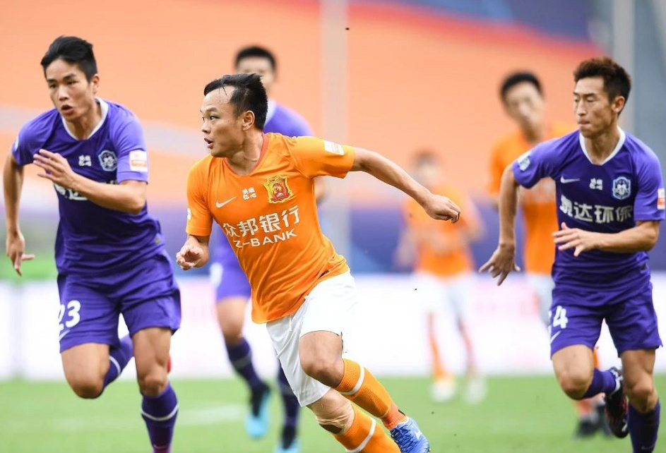 武汉卓尔|后悔吗？武汉卓尔免费放走前国脚，成竞争对手主力，助球队进前四