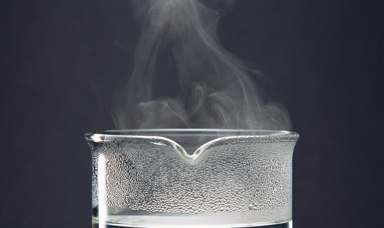 『肠胃』钟南山提醒：早起睡前爱喝“这种水”的人，迟早会将你送进医院