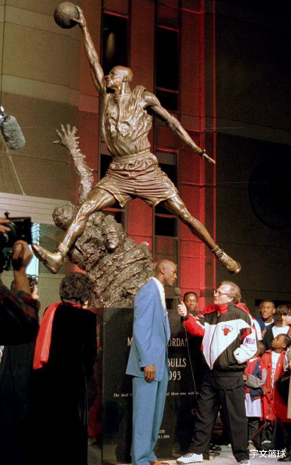 #湖人队#NBA最高荣耀,历史仅16人拥有,湖人占7席,下一个锁定科比!