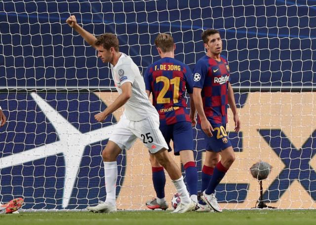 巴塞罗那|2-8惨败!33岁巴萨功臣指出欧冠出局原因:表态愿离开球队