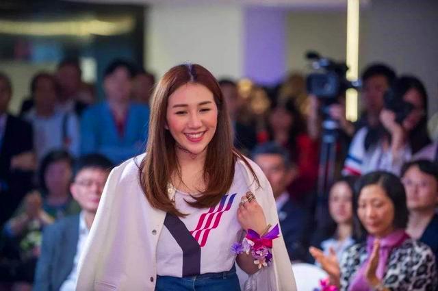 小志的历史观点|东北小伙辛奇隆：18岁近满分入哈佛，21岁成赌王女婿，获14亿陪嫁