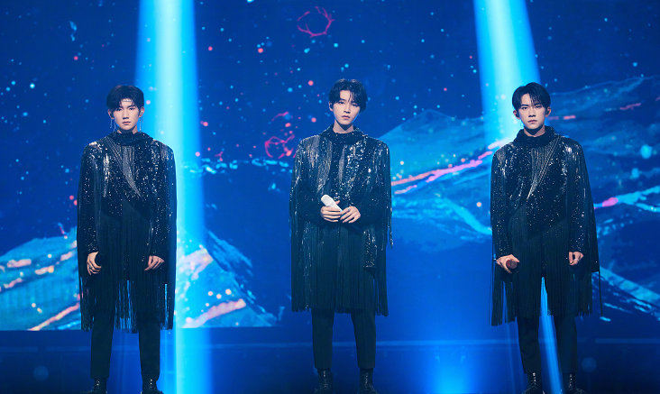 mv|粉墨新歌MV,Lisa是皇族,Jennie无rap,YG水未端平