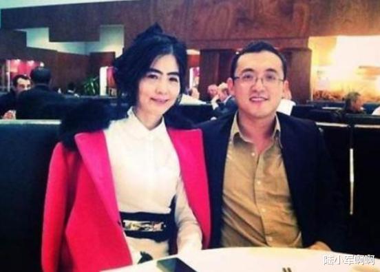 非诚勿扰|非诚勿扰51岁阿姨被34岁小伙抱走，时隔5年，两人已各走各路