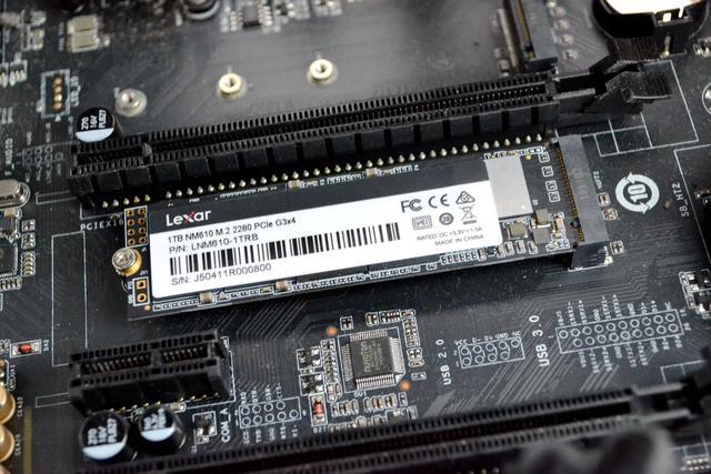 [固态硬盘]曾经天价的1TB NVMe固态硬盘，终于变成白菜价！雷克沙NM610真香