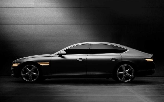 【豪华车】豪华不输宾利，又一品牌将携旗下新车入华，或配2.5T、3.5T动力！