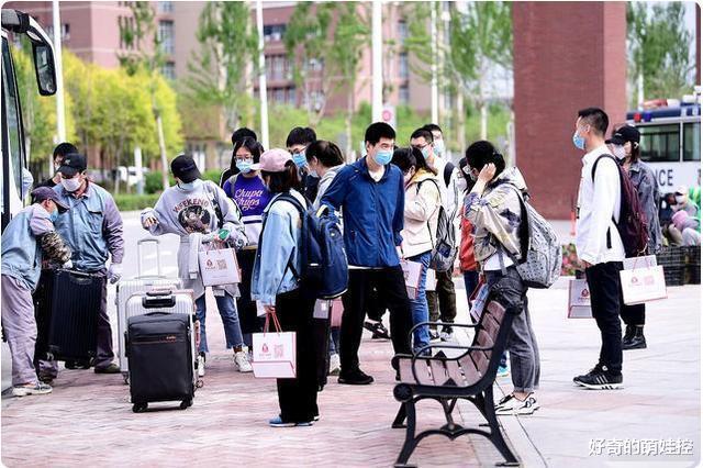 上海交通大学|学费从4万涨到12万?上海交大的这个专业“太贵”,家长:供不起