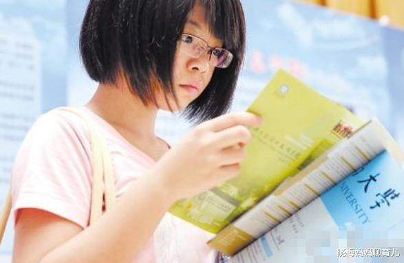 填报志愿|“最惨”考生,高出一本线60分却被退档,考生哭了:我该怎么办