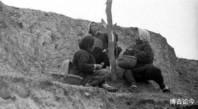 「张咏」古代闹饥荒时，河里鱼虾丰富，为何百姓宁可啃树皮，也不抓鱼吃？