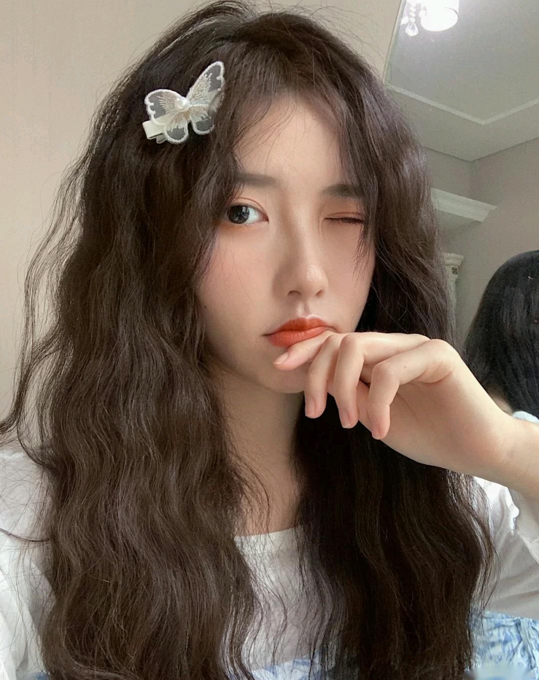 发型|显土显脸大的三种发型，不是完美的鹅蛋脸最好别剪，很影响颜值