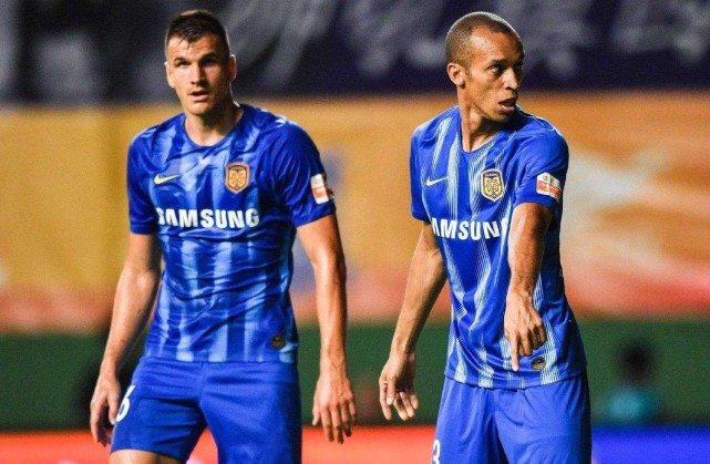 江苏苏宁@上午10点，苏宁获重大利好！曝主帅+5位外援正在办理签证，回归在即