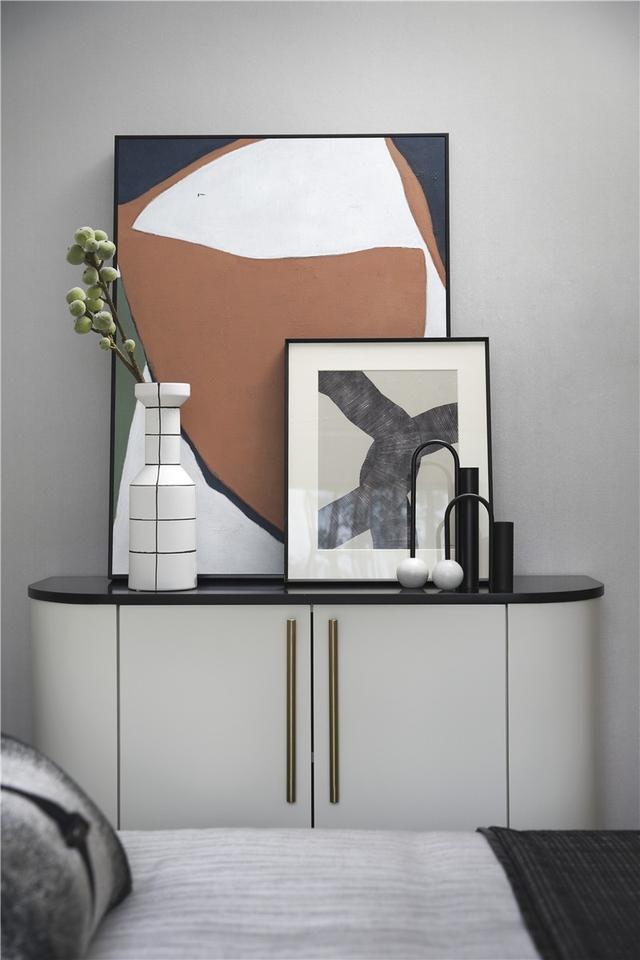 |他家仅有115㎡，坚持现代轻奢风，却深深吸引人，太典雅了