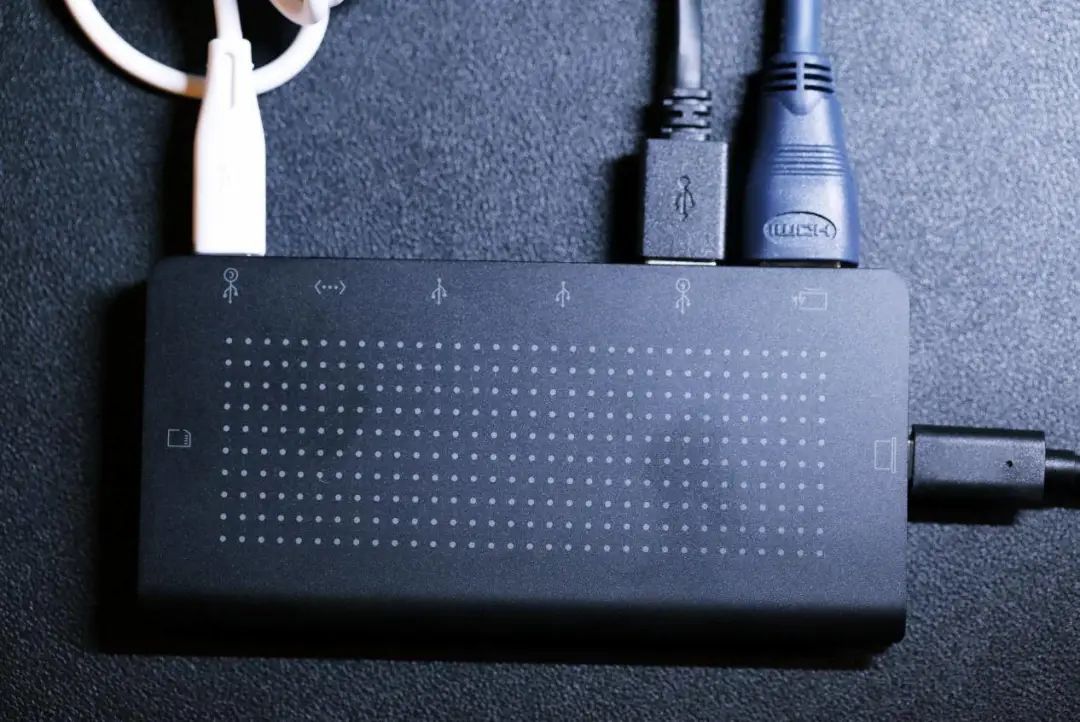 |MacBook Pro扩展显示器及生产力配件布局