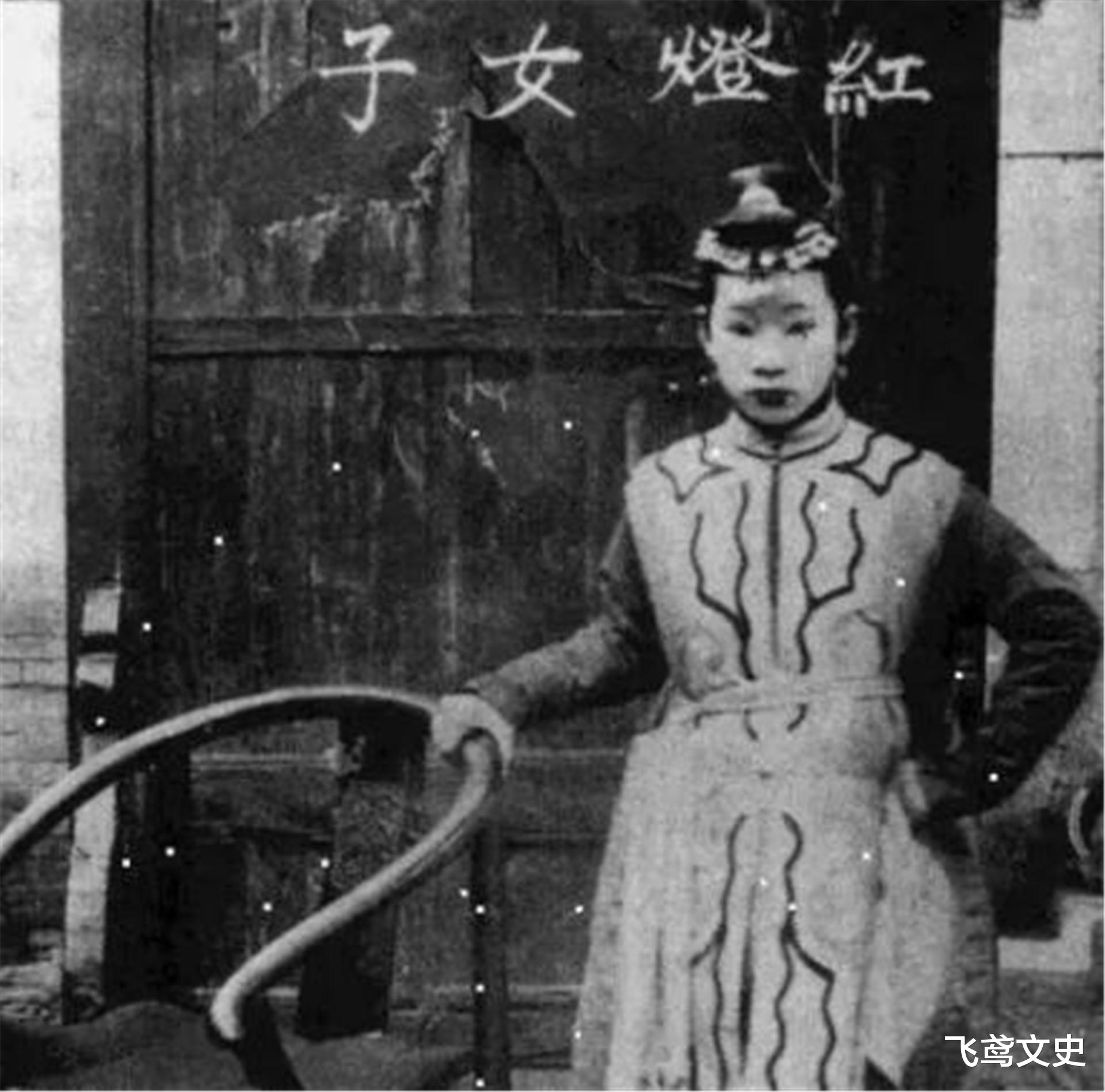 起义|欧洲展出一具人体标本，国人看后愤恨：这是中华女英雄！