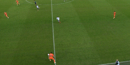 C罗|尤文6千万飞翼一条龙通吃暴走 C罗跟他很来电