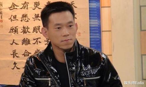 李连杰|他是李连杰接班人，入狱15年，带脚铐为父奔丧，今成破亿票房导演