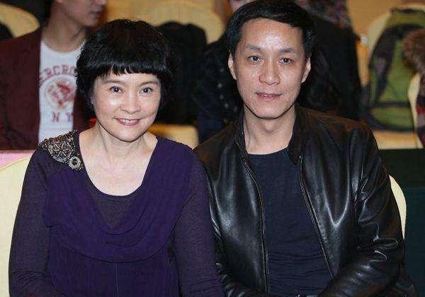 [袁泉]这三对年轻夫妇低调得有点过了，最后一对没戏拍时便像人间蒸发