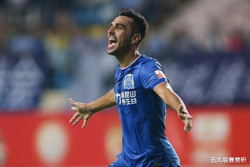 欧联杯|破门+助攻！扎哈维首秀踢疯了，率队2-0晋级欧联杯正赛