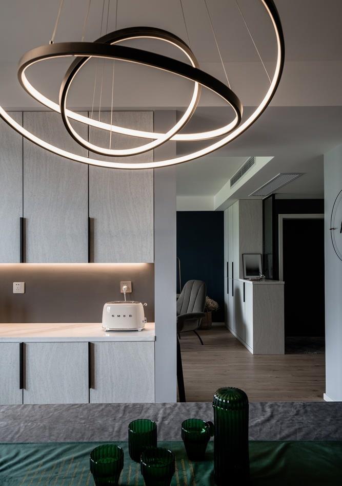 |重装10年老宅,180㎡的家焕发生机,全屋复古精致,露台令人忘忧