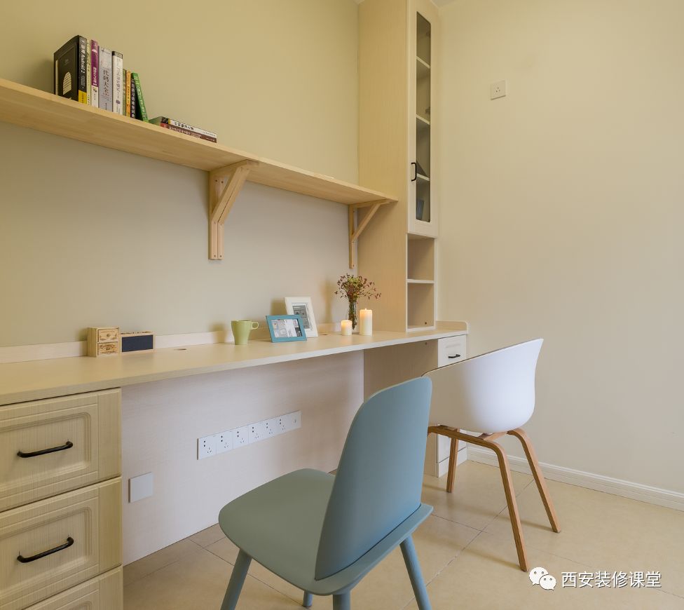 ：145m2四房清新，无任何造型，连石膏线都没有