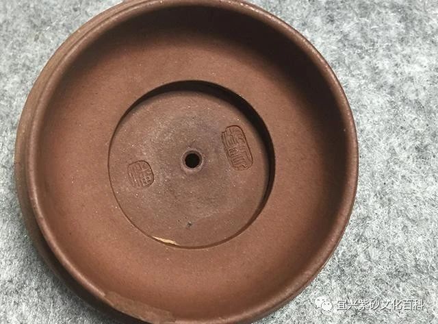 翡翠：全手工紫砂壶盖与半手工紫砂壶盖有何区别