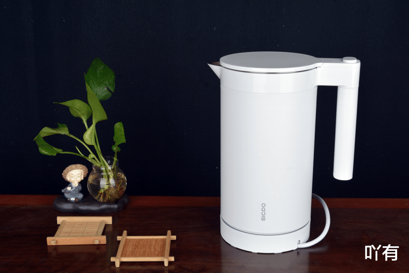 荣耀|荣耀亲选施铂烧水壶：水温度灯环显示+远程控制+24小时保温